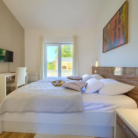 Adria Mit Garten- Grill Und Terrasse By Interhome Holiday home