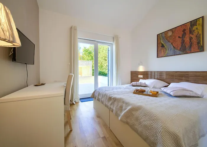 Adria Mit Garten- Grill Und Terrasse By Interhome Holiday home Risika